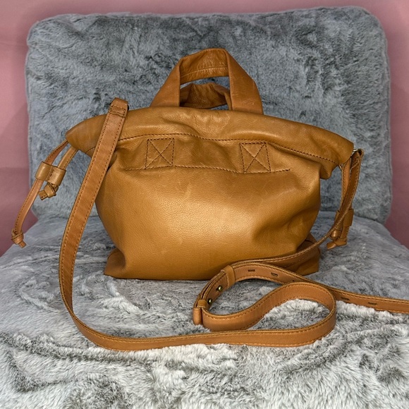 ✨2X Host pick✨Madewell Mini The Piazza Leather Crossbody Bag - Picture 6 of 14